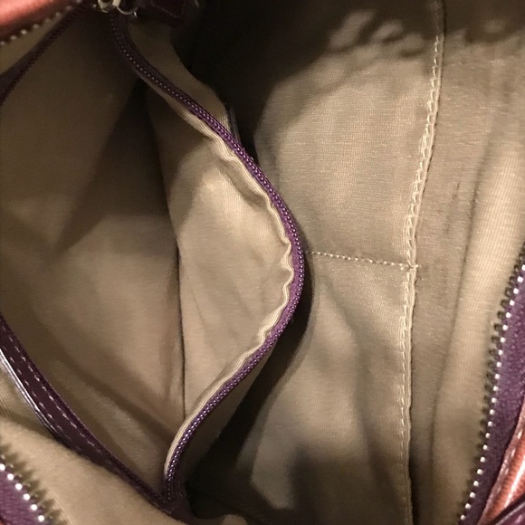 Coach bag with metal coach tag - Picture 5 of 8